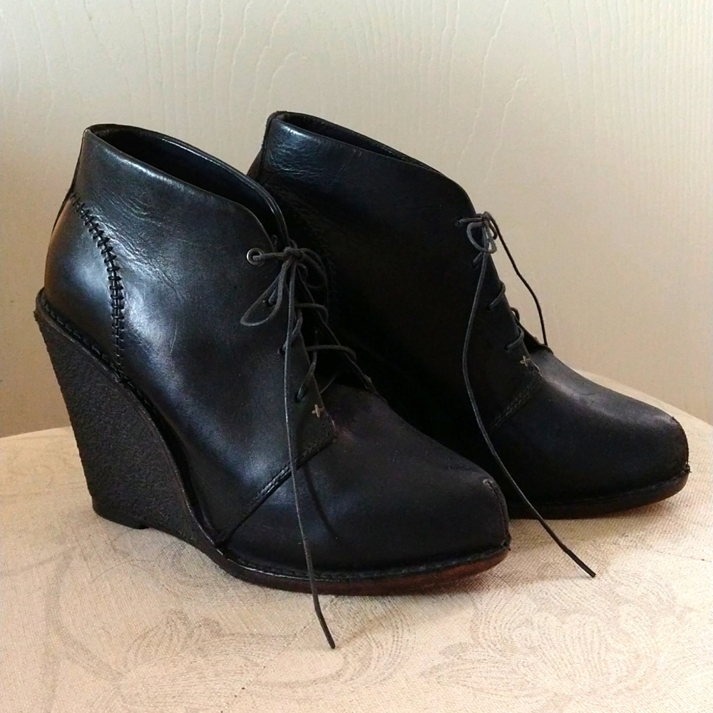 rag & bone women's sz 40/10 blk leather hell booties w rubber heels.